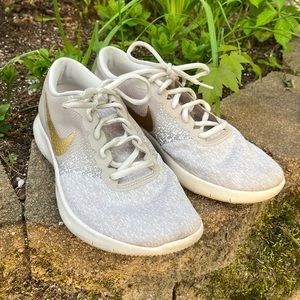 2018 Nike Neutral Tan Sneakers Size 10